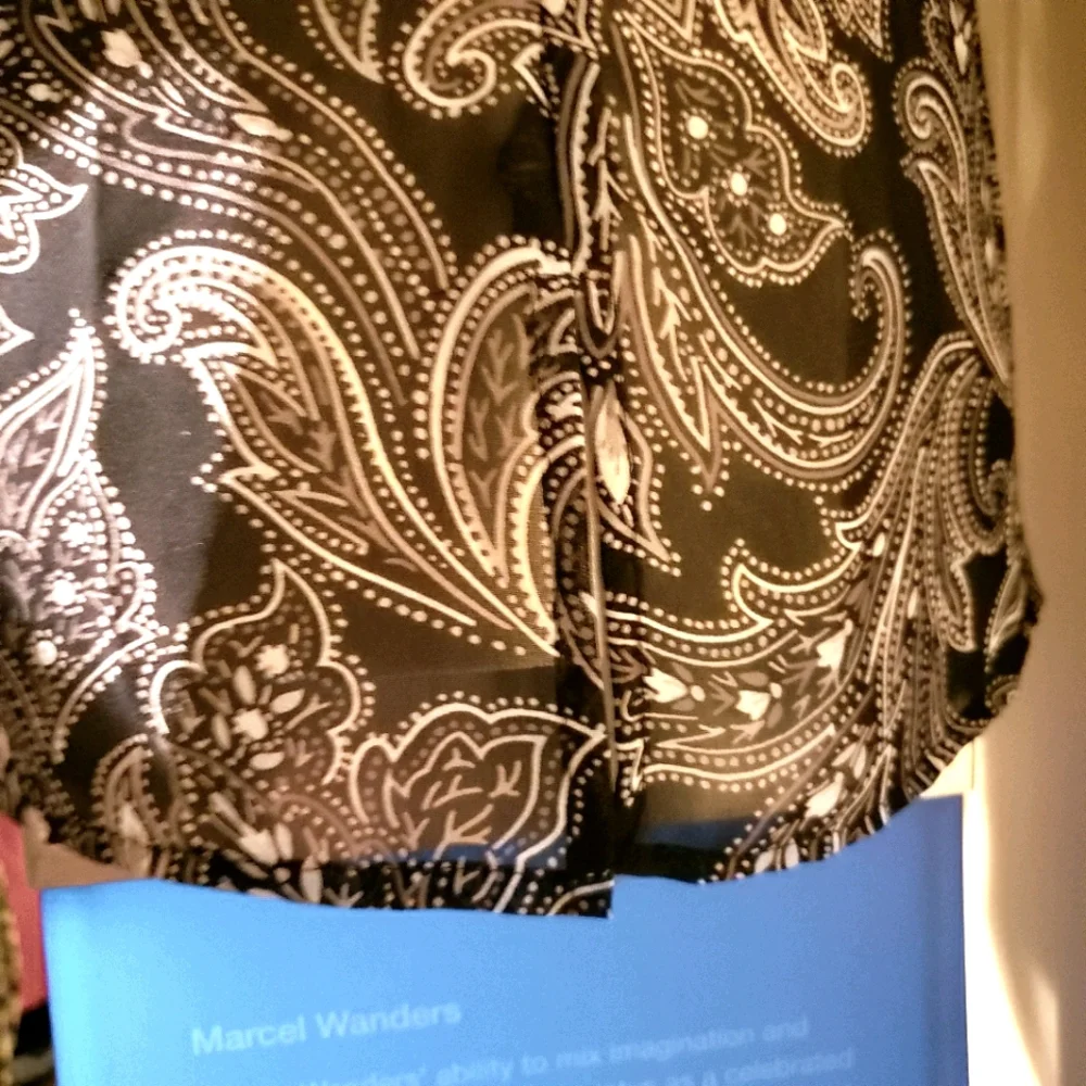 Blouse. - Picture 4 of 6